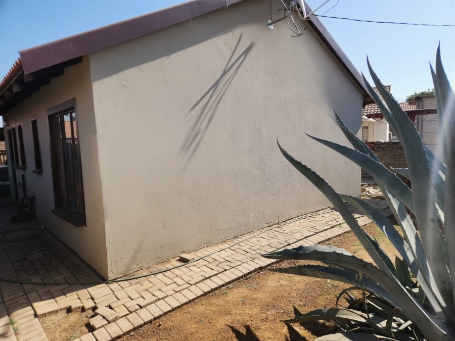 3 Bedroom Property for Sale in Boitekong North West